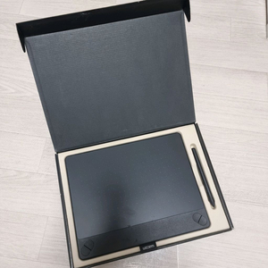 와콤 intuos Art m싸이즈CTH-690