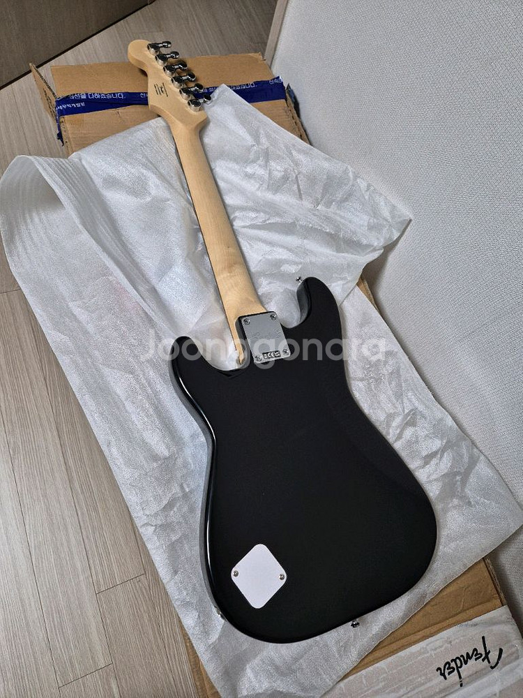(새상품)Fender 스콰이어 미니 스트라토 기타--1