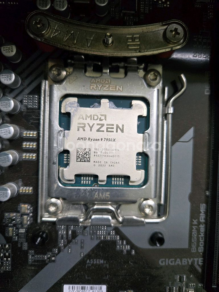 7950x + b650m k 보드 세트--0
