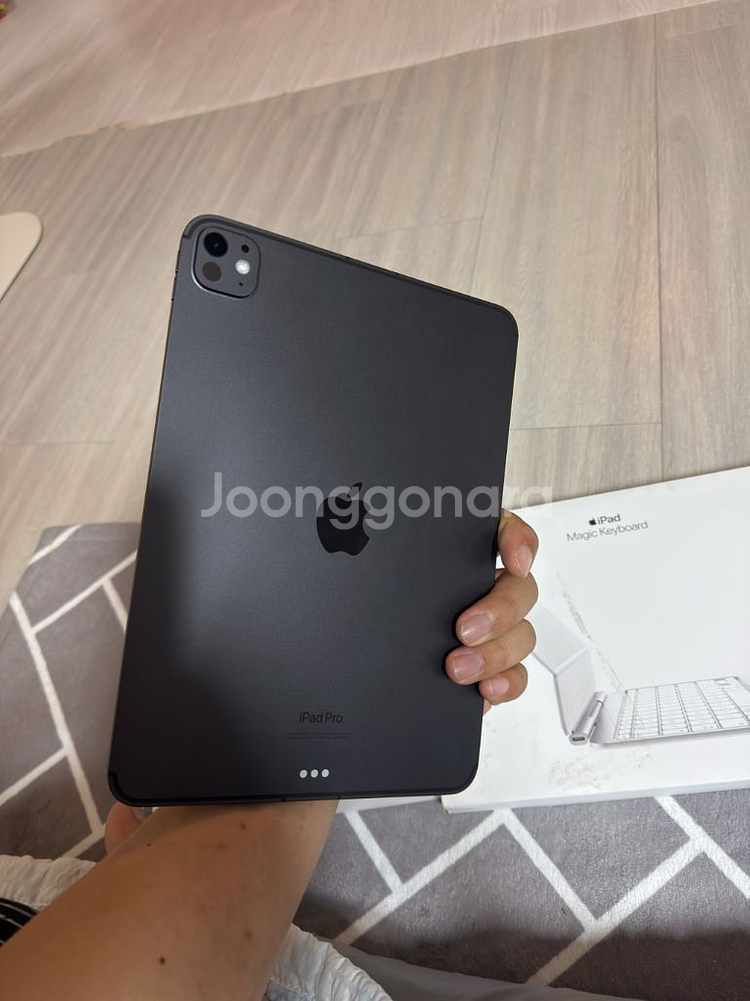 아이패드프로 m4 11인치 셀룰럴 256+매직키보드정품--1