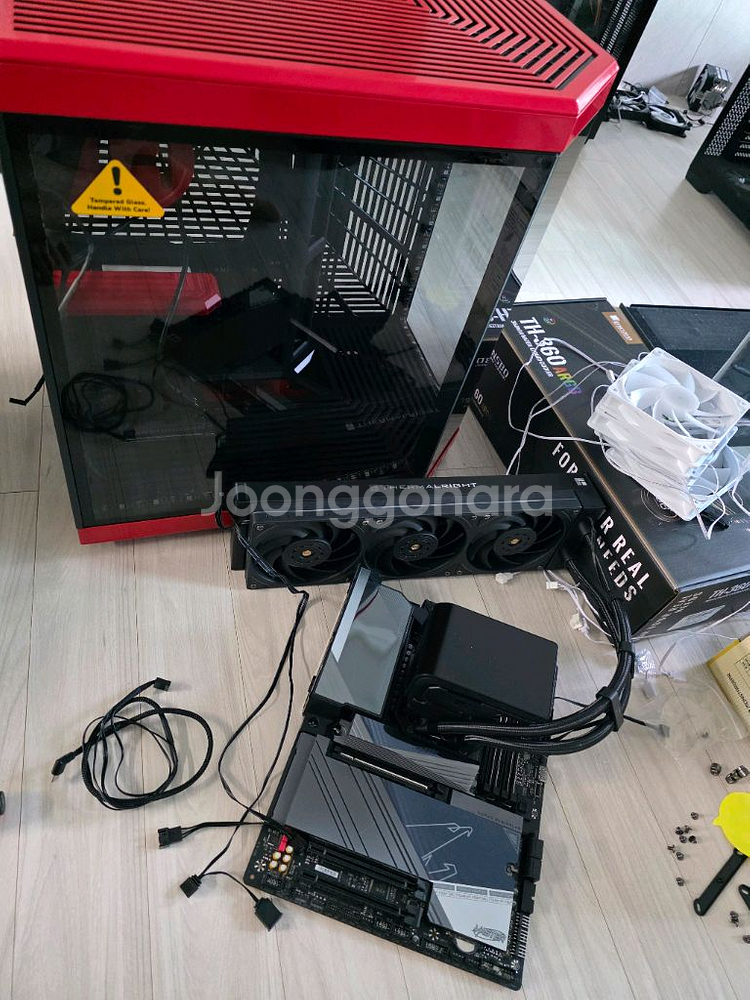 9950x3d 5090 슈프림 y70터치 PC--0