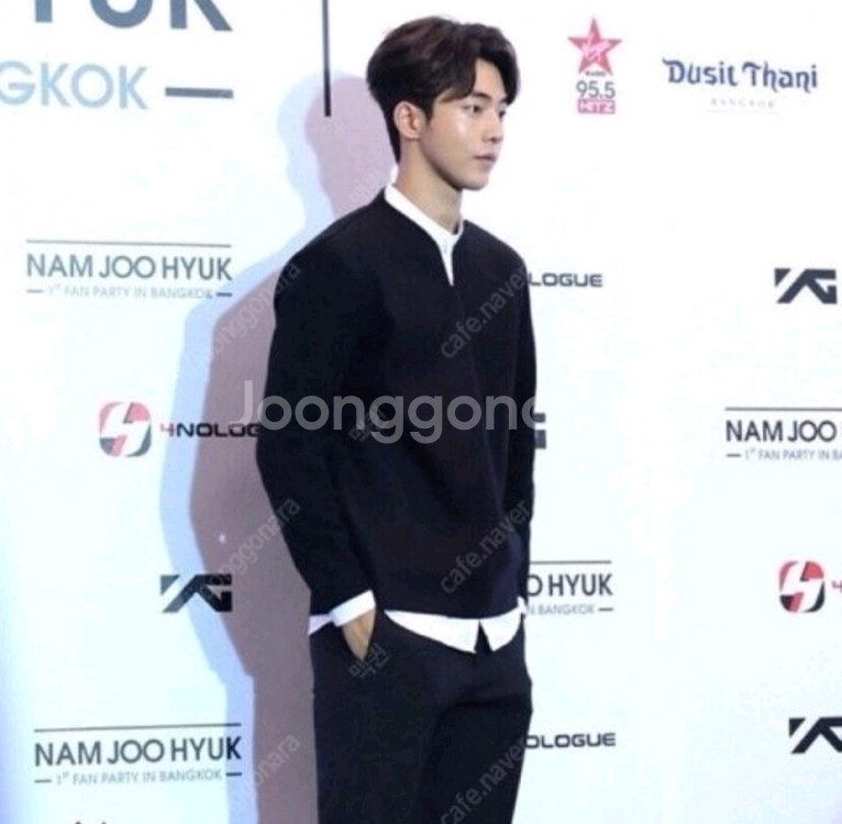 (남주혁 착용 새상품) 솔리드옴므 펠트니트 네이비 90--0