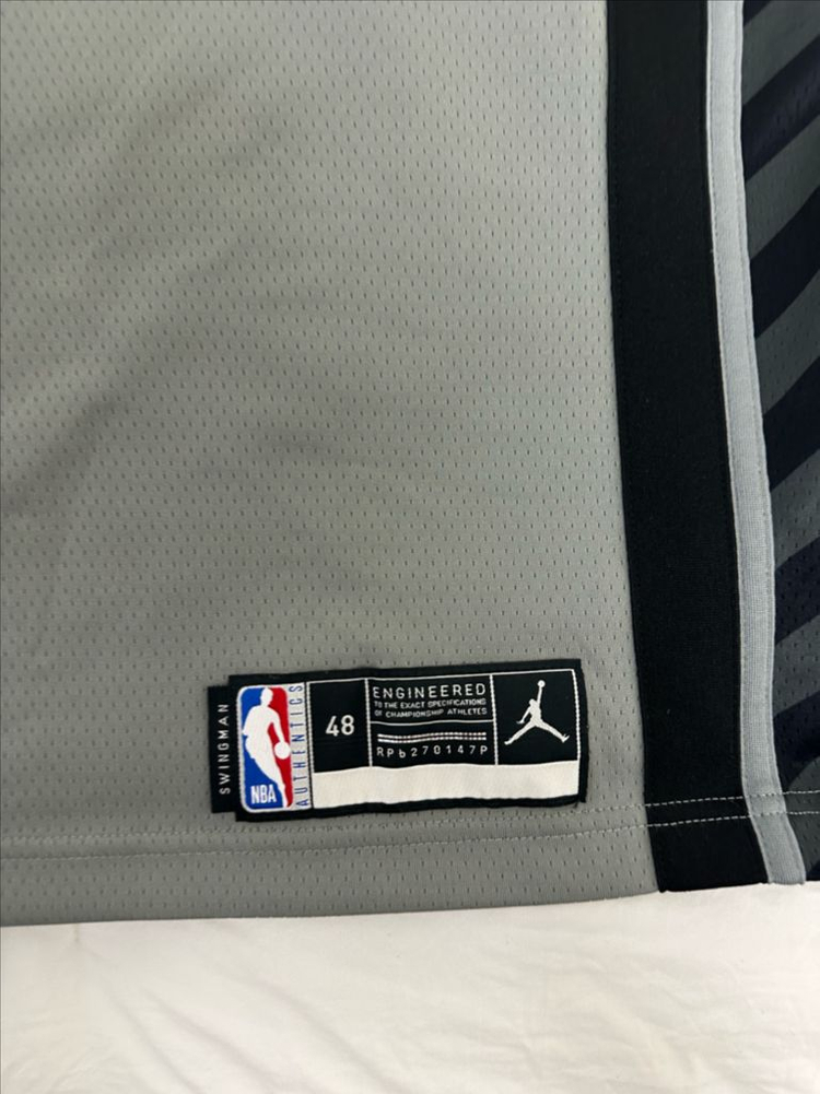 나이키 카이리어빙 농구져지 L--4