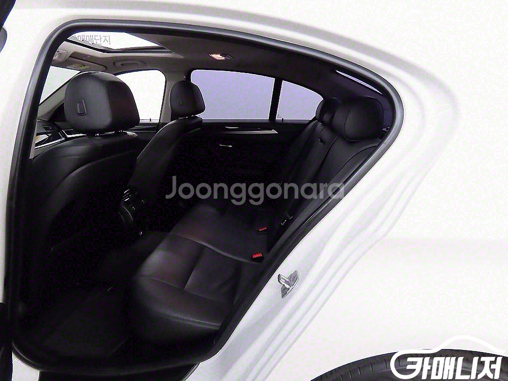 [BMW]5시리즈 (F10) 520d (5인승) #앱특--5
