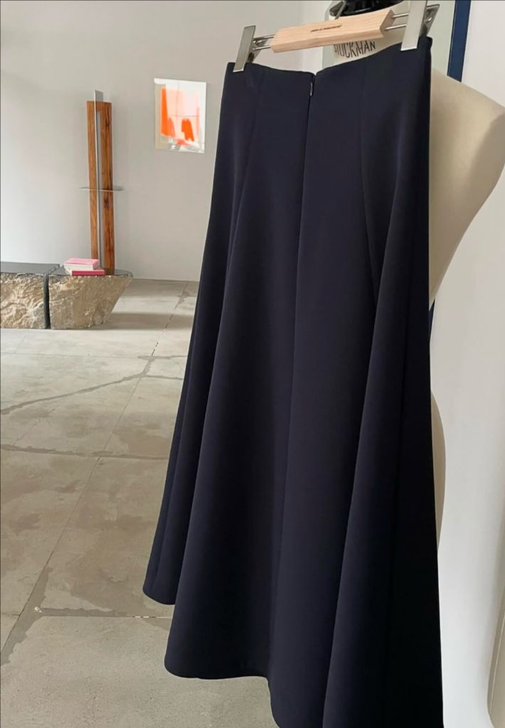 쎄모먼 스커트--2