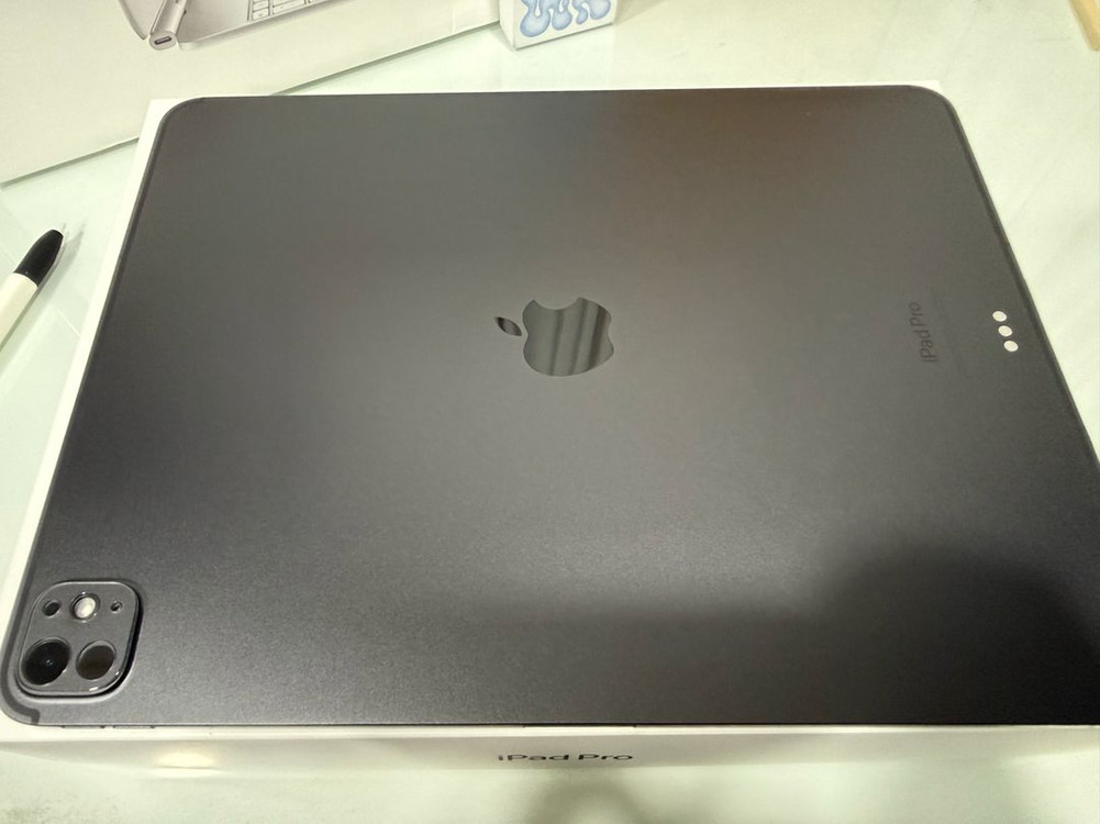 아이패드 프로7세대 M4 13인치 셀룰러(애케플)풀세트 이미지