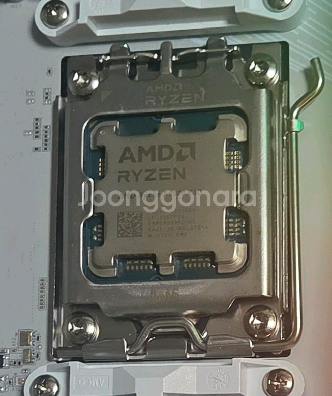 9800x3d 정발 팝니다--0