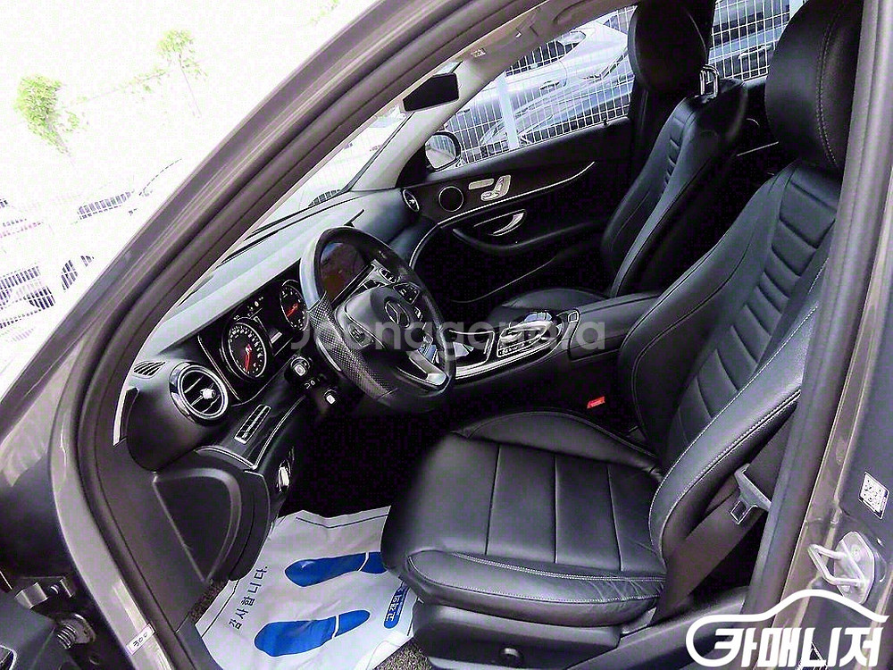 [벤츠]E-클래스 W213 E220d 4MATIC 아방--4