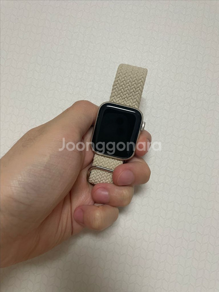 애플워치 se2 40mm 스타라이트 판매합니다--0