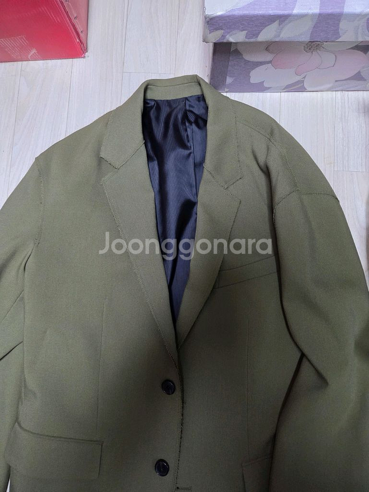 시스템옴므 정품 오버핏 카키 블레이저 100사이즈--1