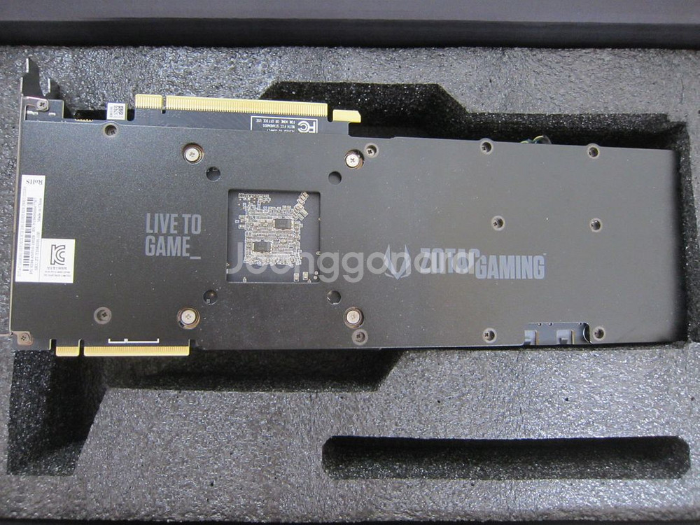 ZOTAC GAMING RTX 2080 SUPER D6--1