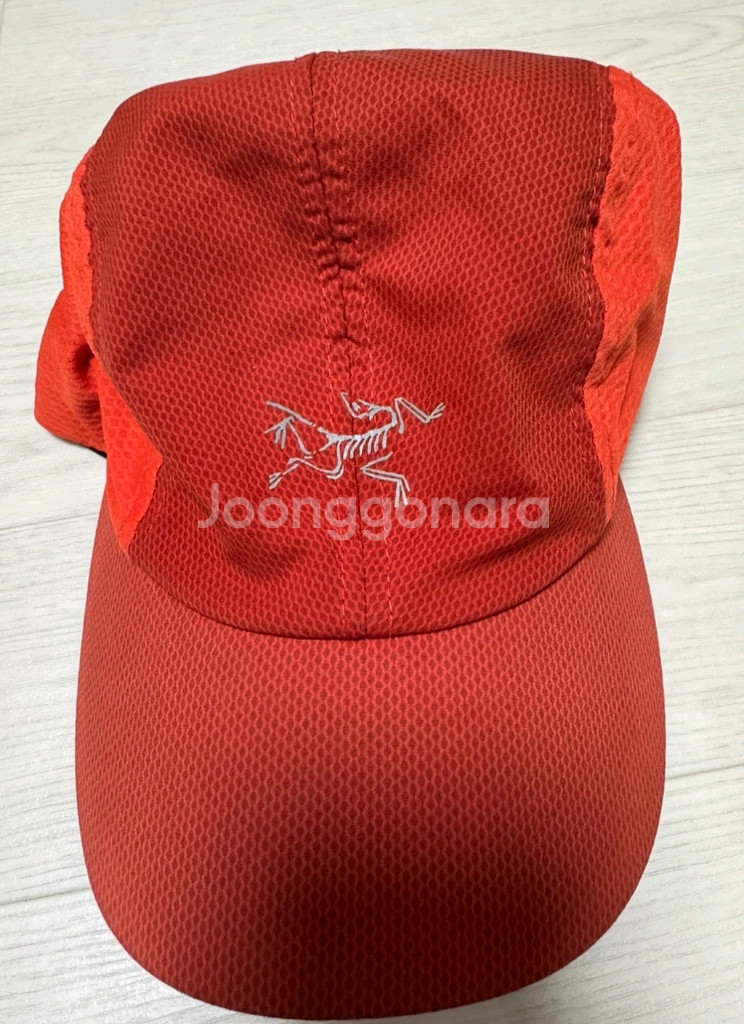 아크테릭스 모자 팝니다--2