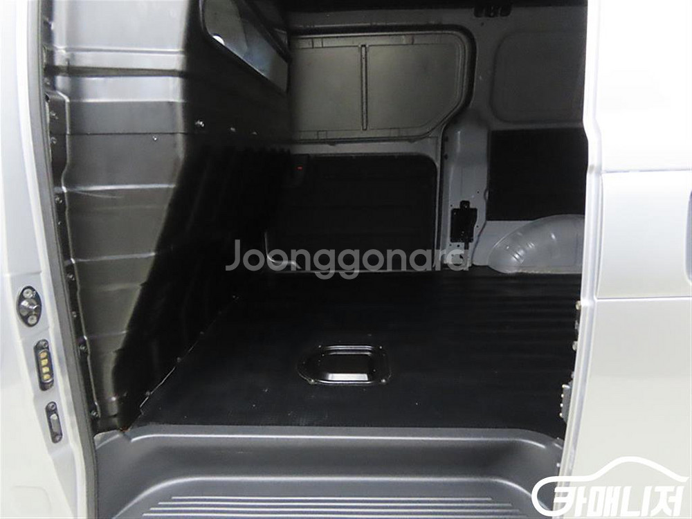 [현대]더 뉴 그랜드 스타렉스 2WD 밴 3인승 스타일--5