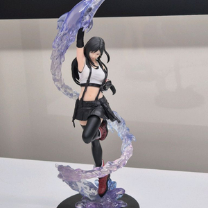 스퀘어에닉스 티파 피규어 판매합니다.