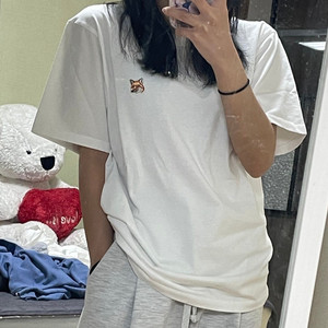메종키츠네 반팔티 팔아요