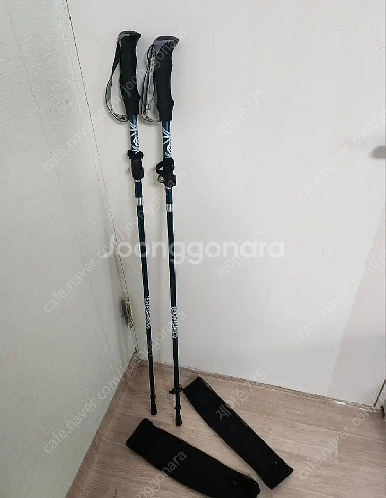 3단 접이식 새것 등산스틱 트레킹폴 .2개일괄--0