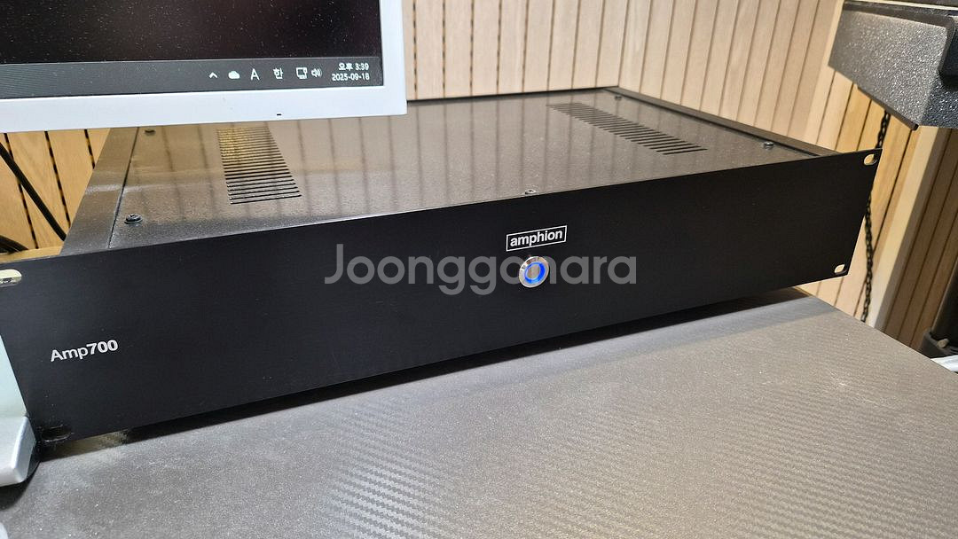 암피온 One18 Amp700 모니터스피커 팝니다--2