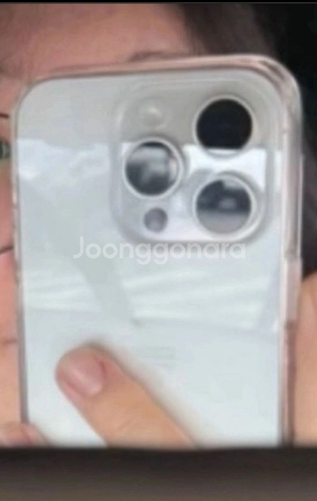 아이폰 15 pro--4