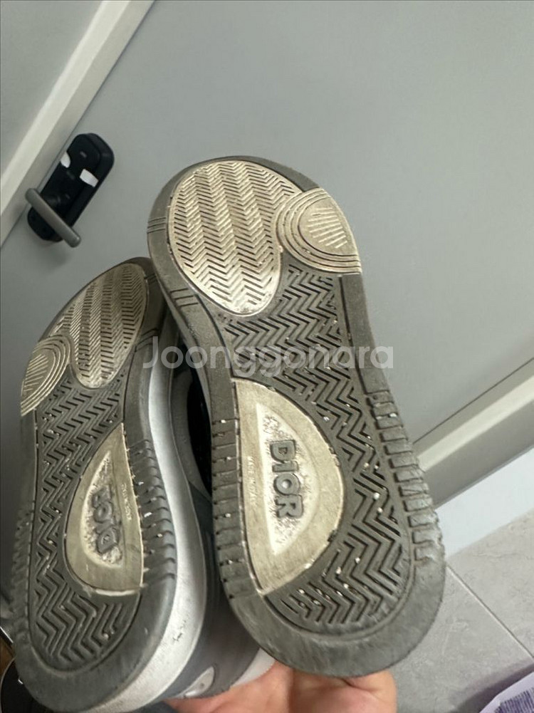 디올 b57 미드탑 스니커즈--2