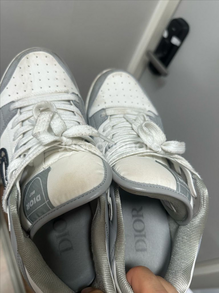 디올 b57 미드탑 스니커즈--1