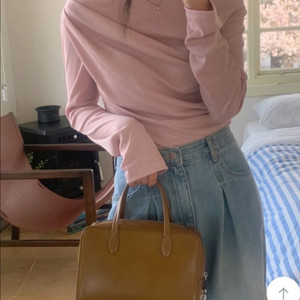 오프숄더 드레이프 가을 티셔츠