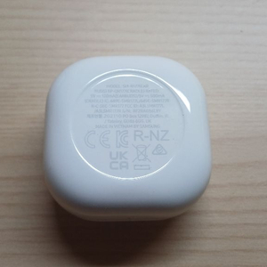 버즈 2 라벤더 본체 판매합니다