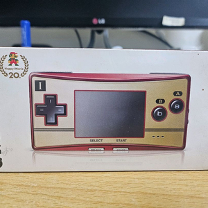 게임보이 미크로 패미컴 버전