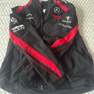 2024 T1 LCK 유니폼 XL 입니다.