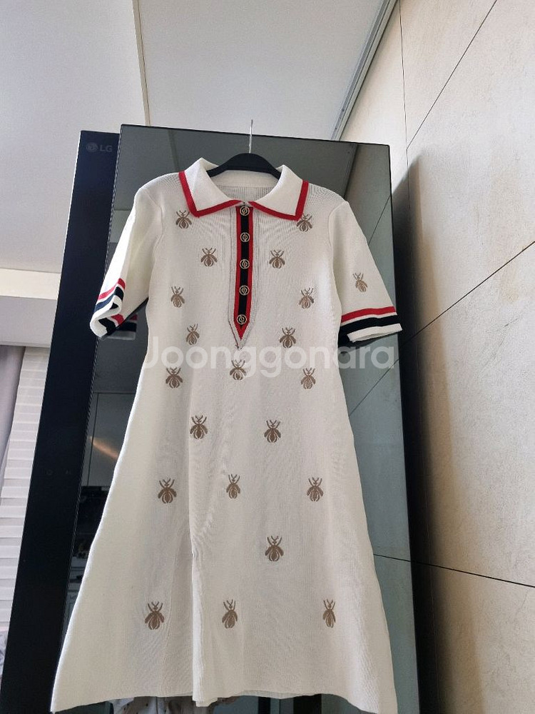 꿀벌 아이보리 자수 사방스판니트원피스--0