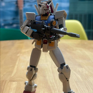 HG RX-78-2 퍼스트 건담 비욘드 글로벌