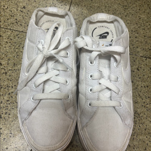 나이키 코트 레거시 캔버스 뮬 240
