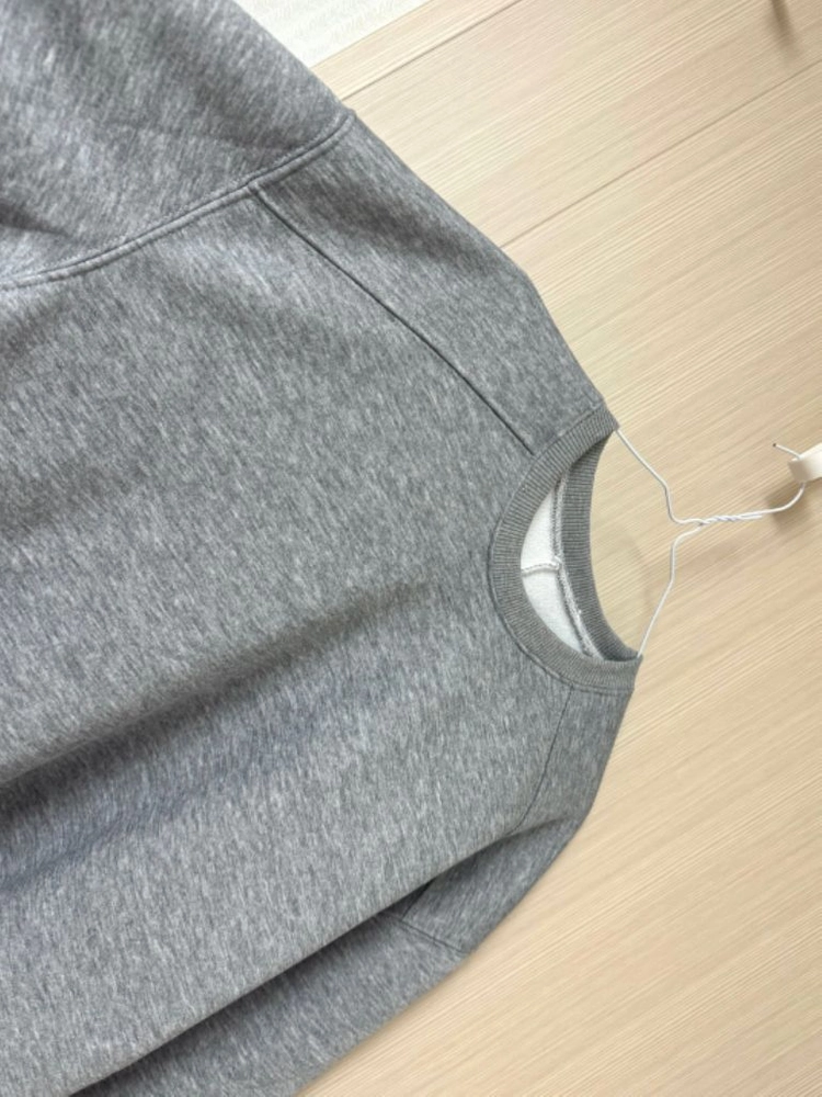 (새상품)남녀공용 오버핏 기모맨투맨 이미지