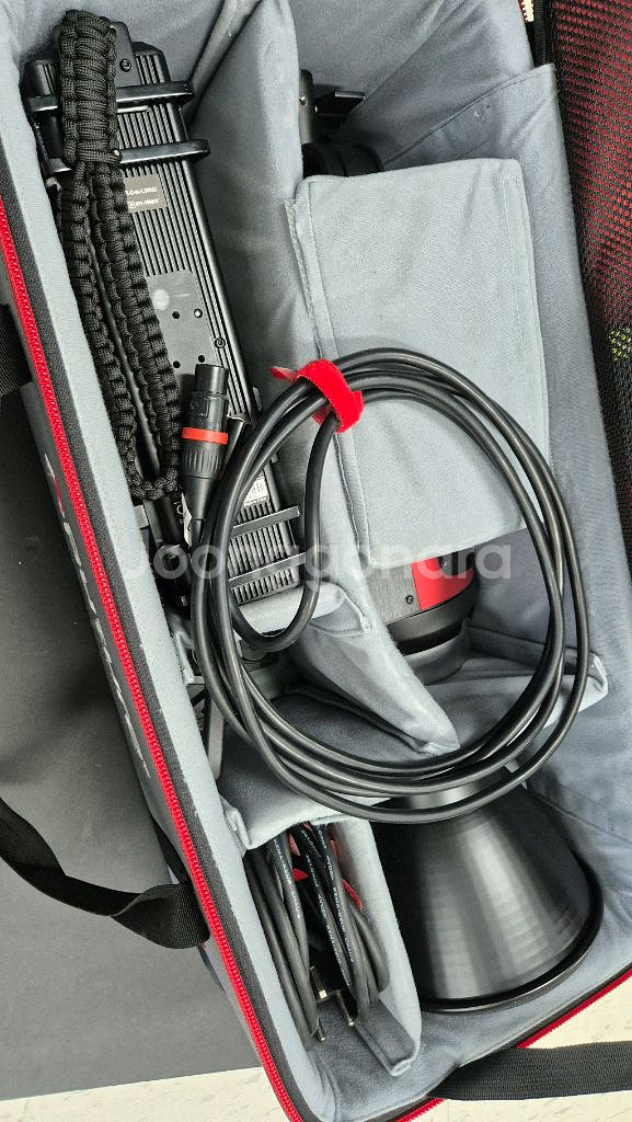 (조명)어퓨쳐 COB 300d II + 라이트돔 II--5