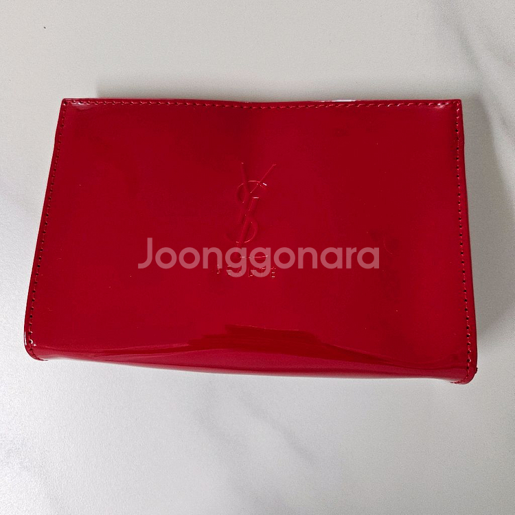 YSL 생로랑 뷰티 에나멜 레드 파우치 정품 새제품--0