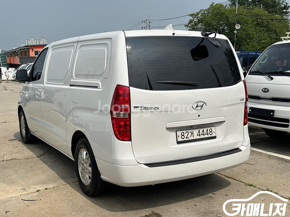 [현대]더 뉴 그랜드 스타렉스 2WD 밴 3인승 스마트--3