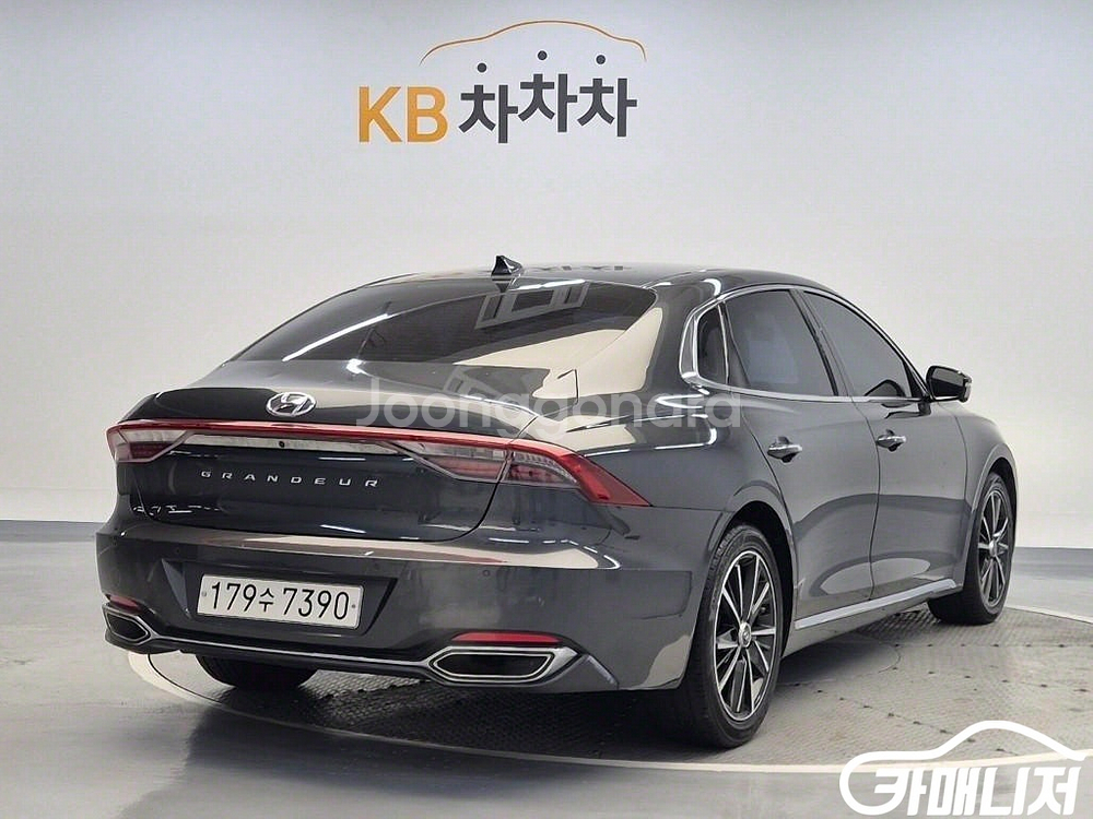 [현대]더 뉴 그랜저 IG 3.3 익스클루시브 (5인승--1