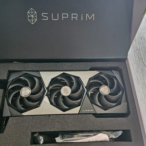 Rtx5090 msi suprim 하이퍼프로저 8월구매