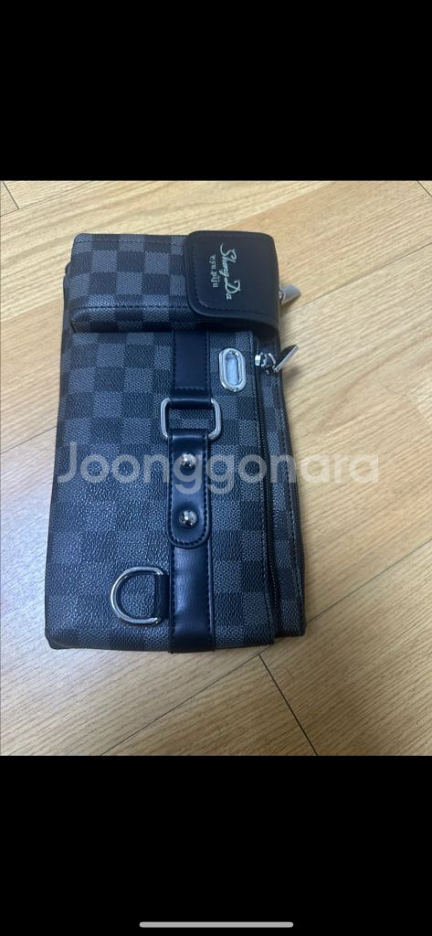 샹다 체크 무늬 크로스백--0