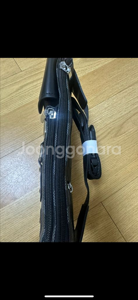 샹다 체크 무늬 크로스백--1