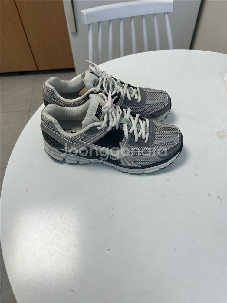 나이키줌보메로5코블스톤앤플랫퓨터 W260--0