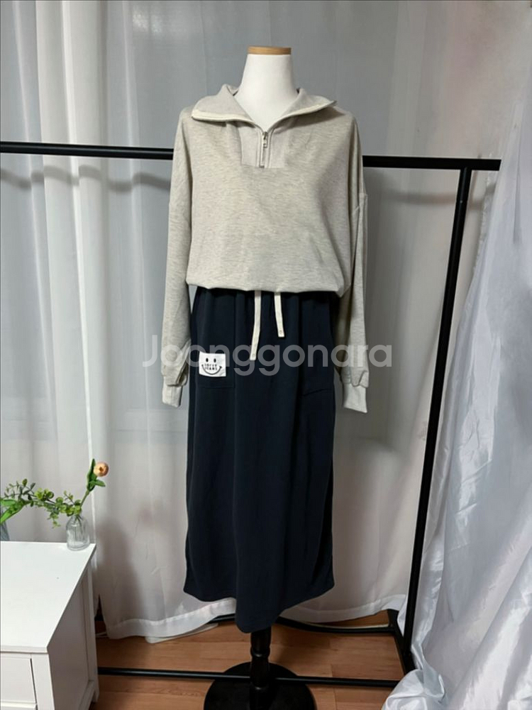 새상품) 네이비 패치 고무 롱 스커트 치마 고무치마 롱--7