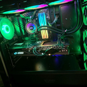 라데온7 5800x / rtx4070 컴퓨터팝니다.