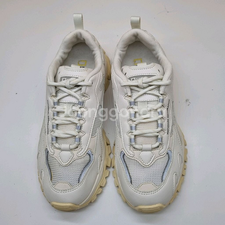 내셔널지오그래픽 트리핀라이노 운동화240--1