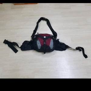 컬럼비아 힙색 슬링백 남녀공용