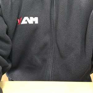 MAX 후리스