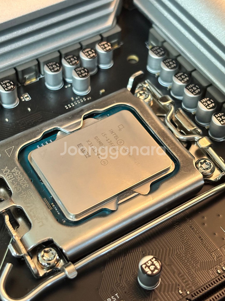 13600k CPU & msi b760m 메인보드--1
