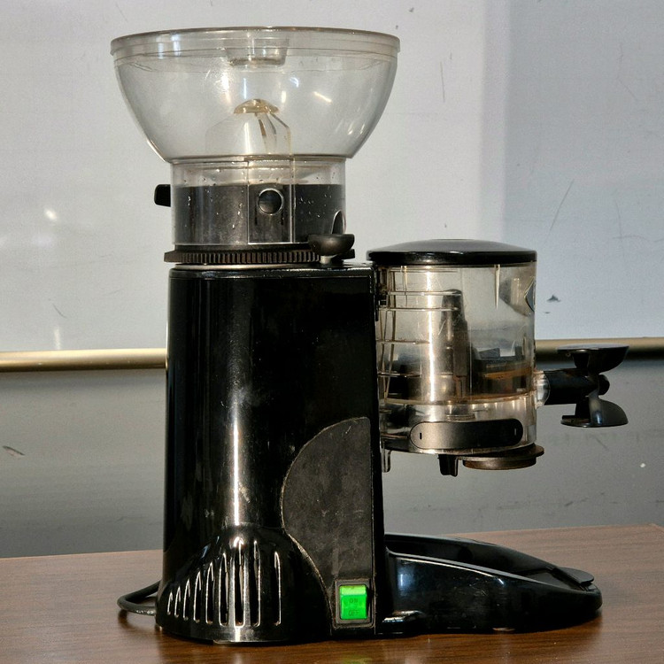 쿠닐 트란퀼로2 커피 그라인더 이미지