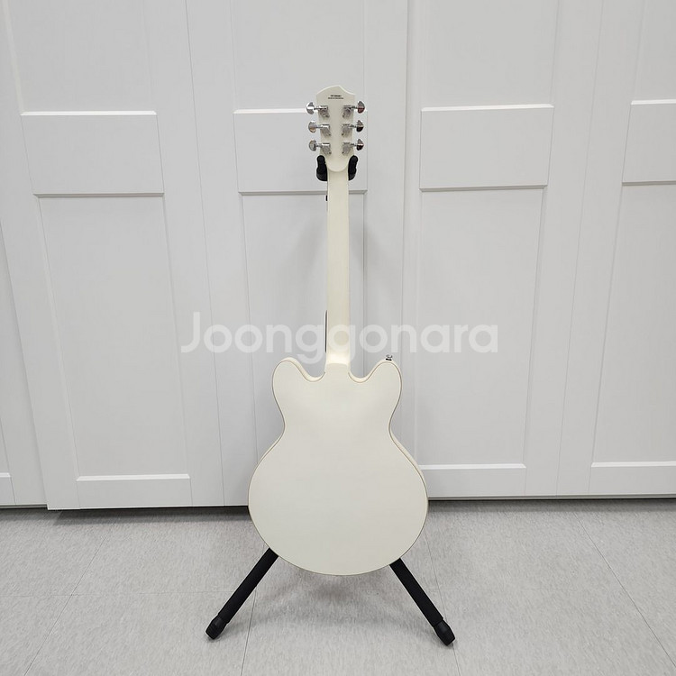 헥스 세미할로우 일렉기타 Q300 아이보리--8