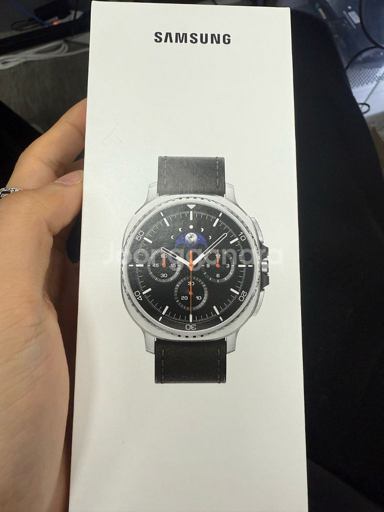 갤럭시워치8 클래식 블랙--0