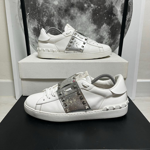 정품 41.5) 발렌티노 락스터드 실버 스니커즈 265